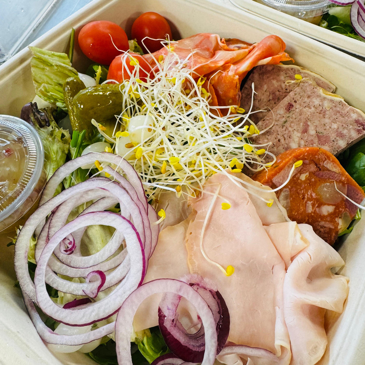 Donderdag 22/10: Assortiment van lokale vleeswaren, herfstsalade