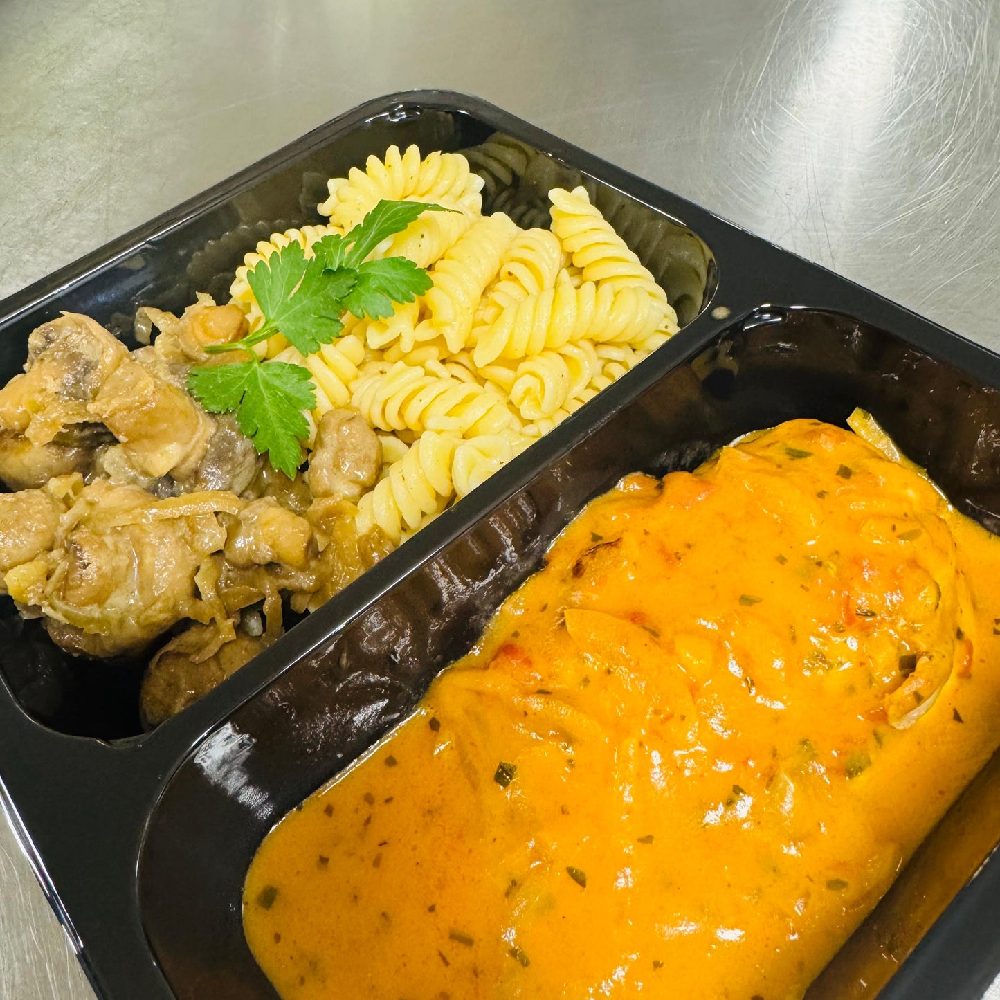 Tuesday 09/12: Chicken breast, tarragon cream sauce, sautéed mushrooms and fusilli