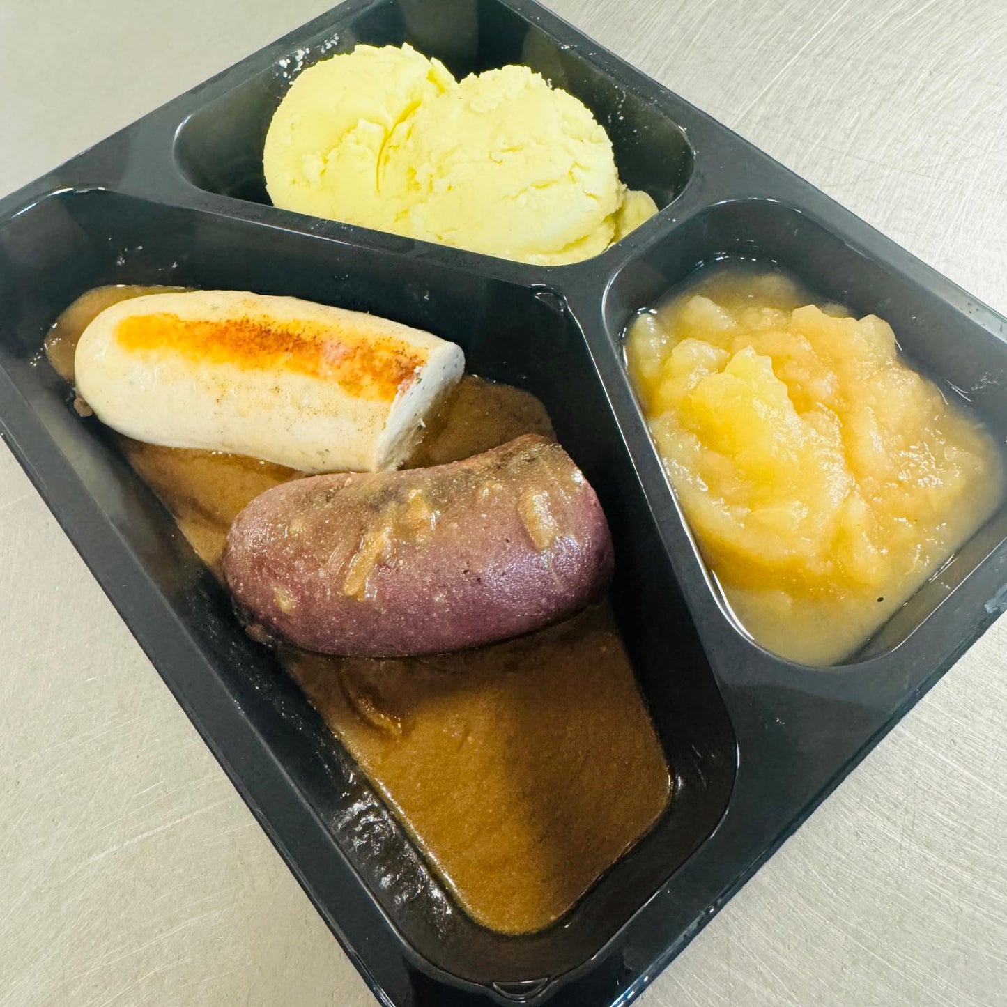 Tuesday 09/12: Duo of black puddings, apple compote and mashed potatoes