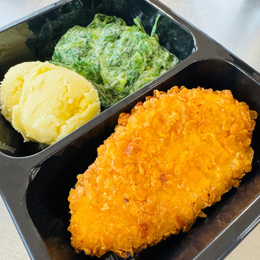 Tuesday 25/08: Crispy chicken fillet, creamed spinach and mashed potatoes
