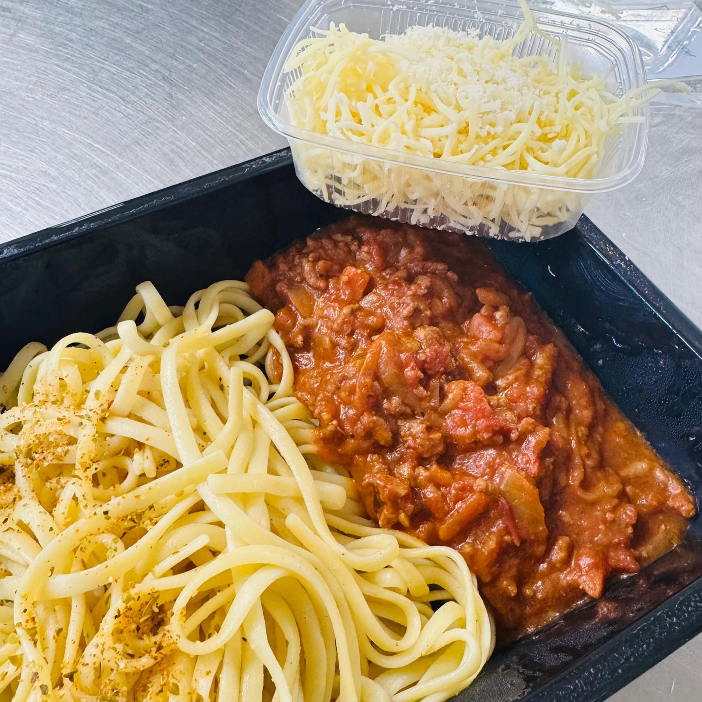 Mardi 17/03: Linguine bolognaise à ma façon et duo de fromages