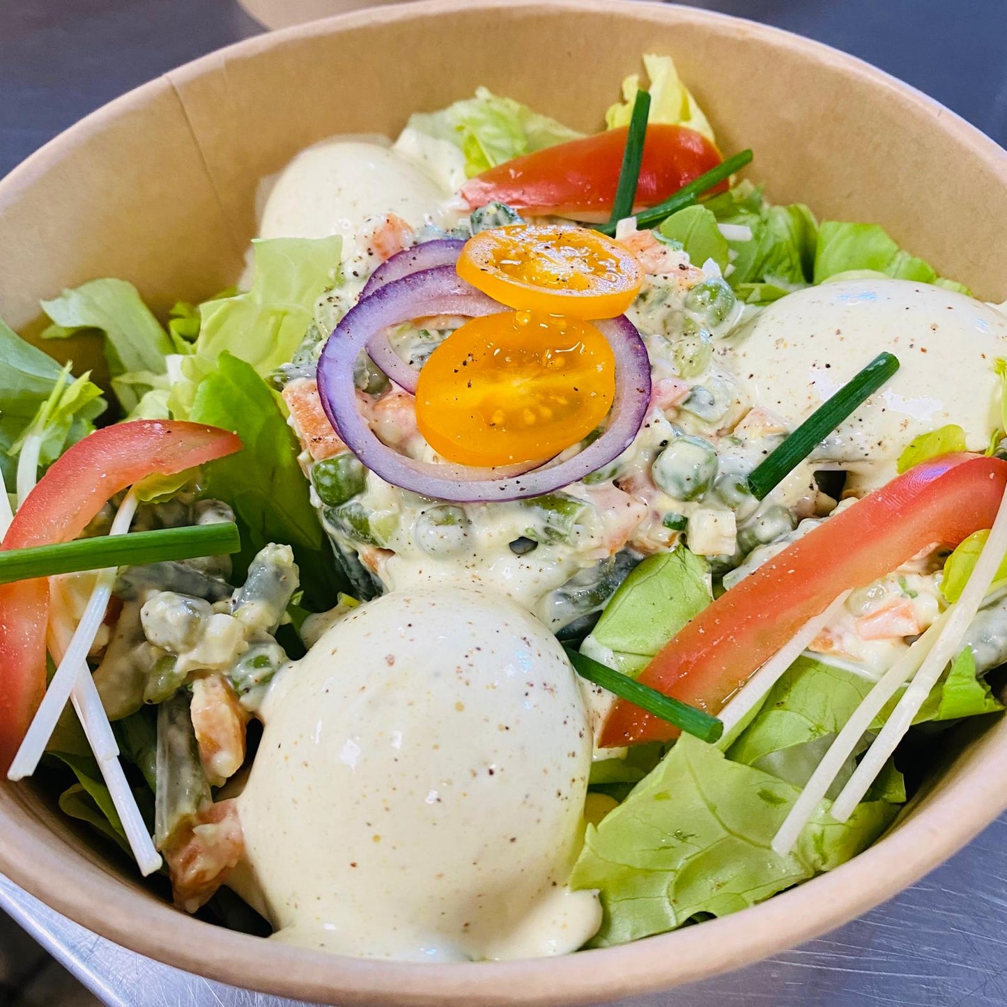 Thursday 05/02: Russian-style eggs and crunchy salad