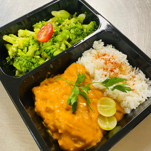 Dinsdag 02/06: Kip "Tikka Massala", broccoli en basmatirijst