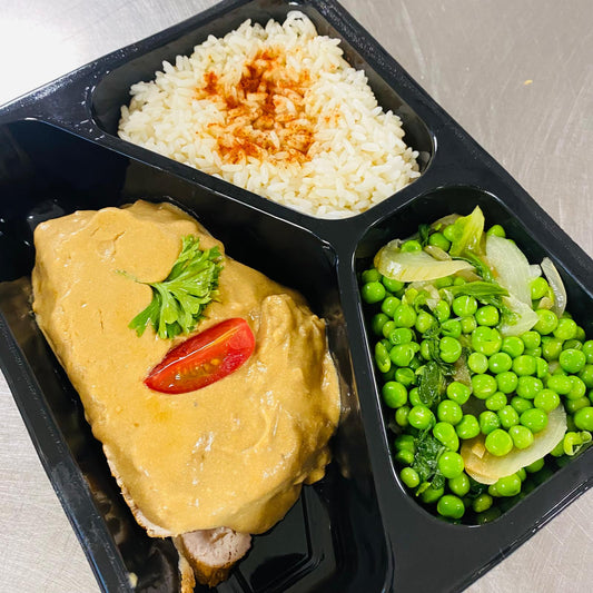 Mardi 02/09: Rôti de porc, sauce au miel et moutarde, petits pois à la française et riz